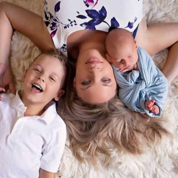 Meet your Posher, Stefanie - Picture 1 of 1